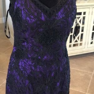 Sue Wong Nocturne side zipper black lace over purple dress, v neck, size 10
